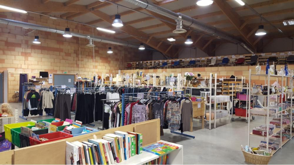 ressourcerie-labuisse-interieur-60e66aba4901e297376347.jpg