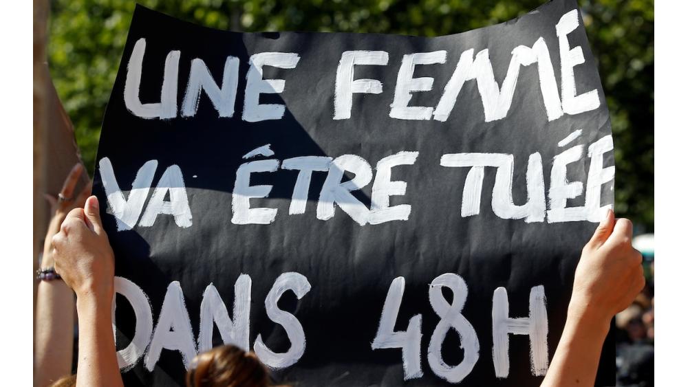 femme-une-6332fe02a7c59975262317-63a2f0e329bdc348908675.jpg